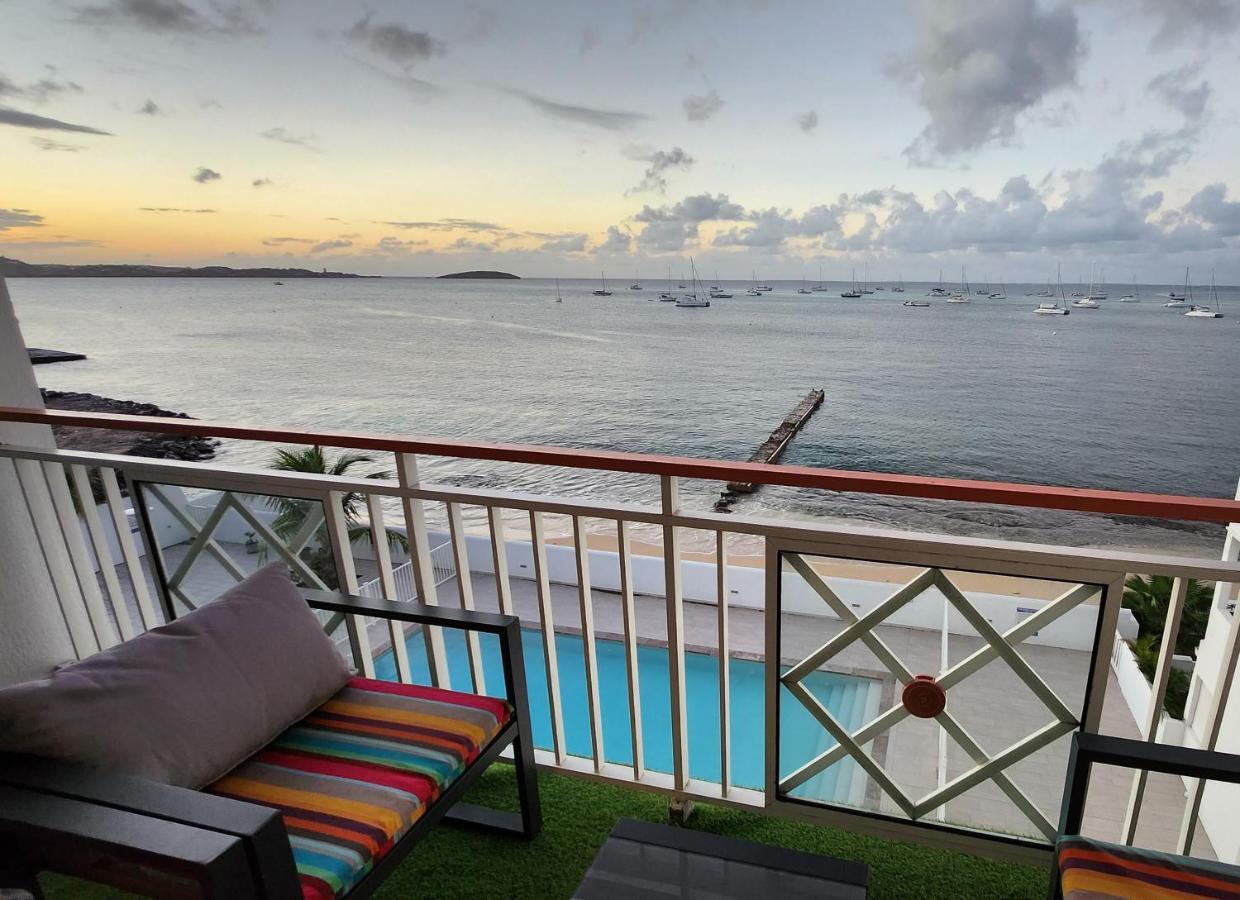 Beau Duplex Vue Mer Avec Piscine Et Acces Plage Marigot  Bagian luar foto